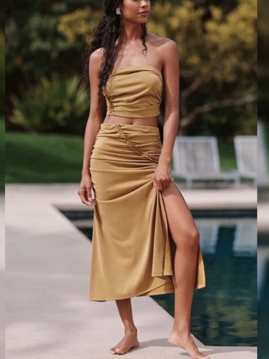 Anthropologie Dresses & Skirts - Anthropologie Celandine ruched skirt